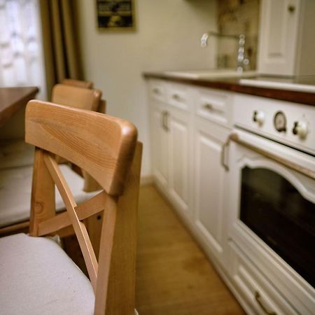 Melody Apartman Еґер Екстер'єр фото